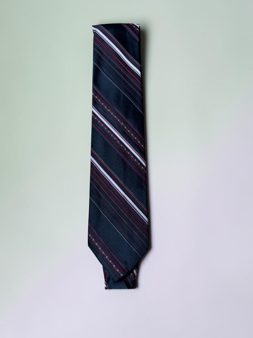 Vintage Prince Consort Golden Clasp Mens Tie Burgundy Stripe Preppy Old Money